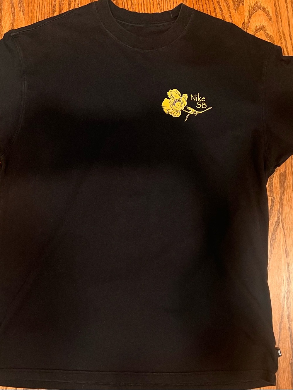The Nike Tee - SB Men’s Tee Size Large
